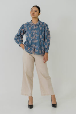 Gantari Batik Fractal Wanita Lengan Panjang Kerah Pointed Flat Blus 1